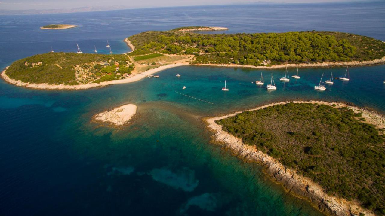 The Sea House Apartments Βις Εξωτερικό φωτογραφία